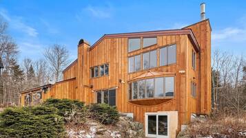 House (Gondola View) | Exterior