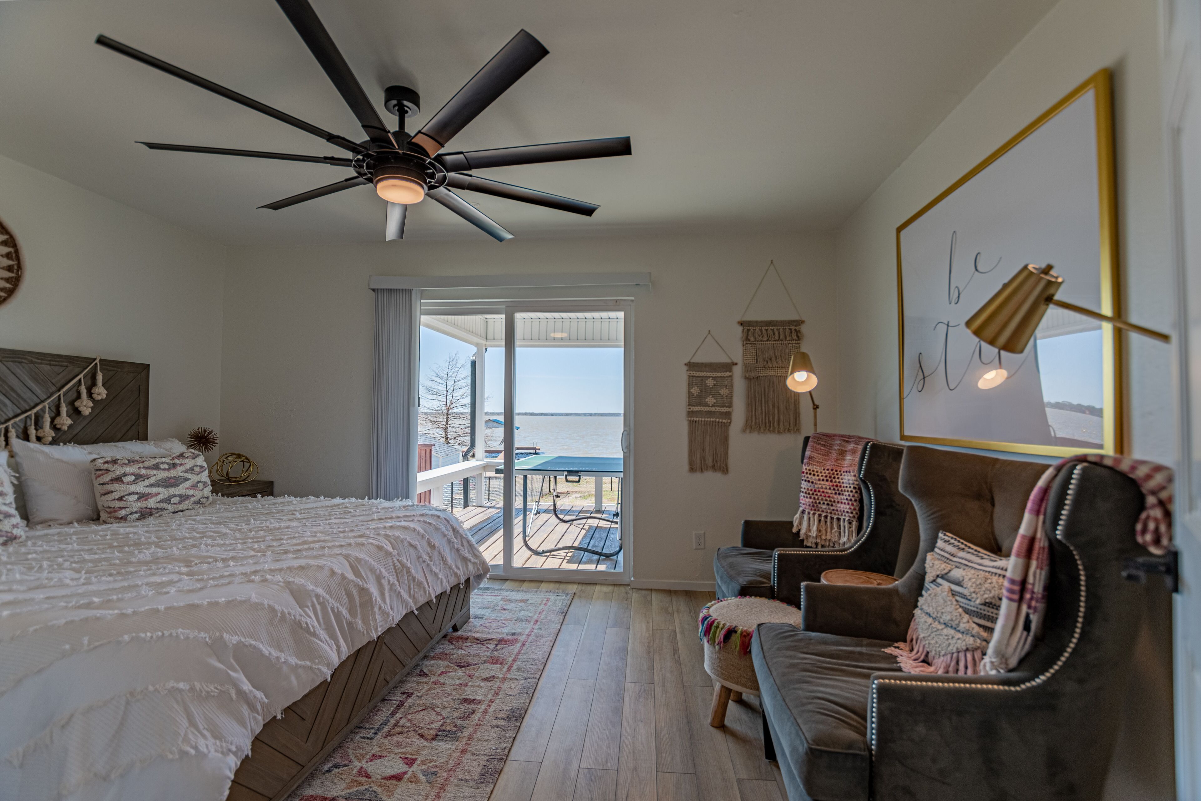 4 chambres, lit parapluie, Wi-Fi, draps fournis