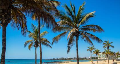 Casa Juana 50 meters from Playa del Reducto and Wifi