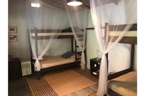 1 bedroom, desk, free WiFi, bed sheets