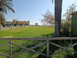 Property grounds - Apartment in property house near sea and center (San Benedetto del Tronto)