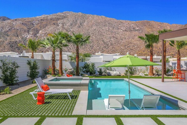 Unclassified image, 1 of 45, button