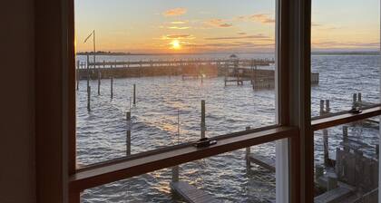 Bay front in Beach Haven Terrace-3 boat slips, game room tons of new renovations