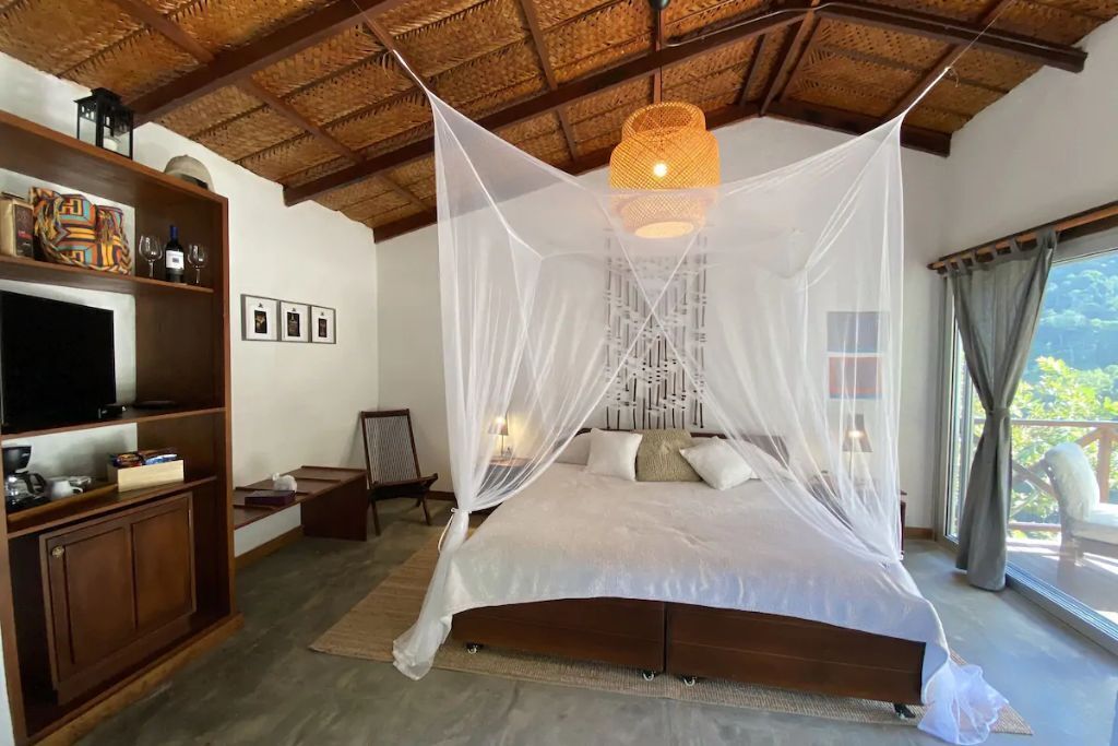 1 Schlafzimmer, italienische Bettbezüge von Frette