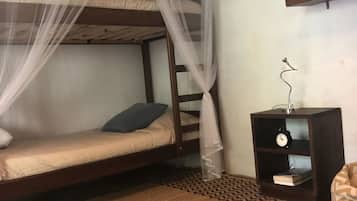 1 habitación y ropa de cama