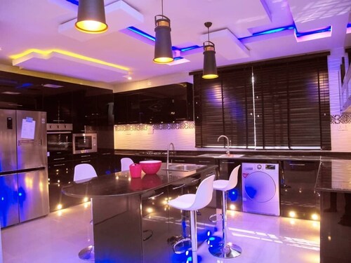Exquisitely Furnished  Duplex 