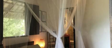 1 室のベッドルーム、WiFi (無料)、ベッドシーツ