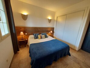 2 Schlafzimmer, Reisekinderbett, WLAN