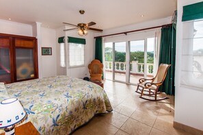 4 bedrooms, desk, iron/ironing board, travel crib