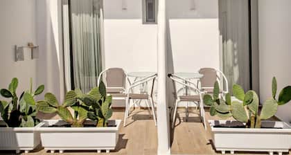 Levantes Luxury Suites I II