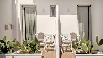 Studio | 2 bedrooms, Internet