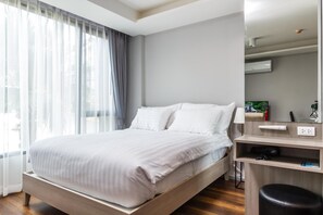 WiFi, bed sheets