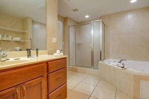 Combined shower/bathtub