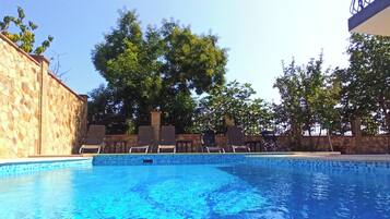 Piscine extérieure