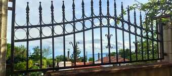 Fabulous holiday home with sea view for the whole family!