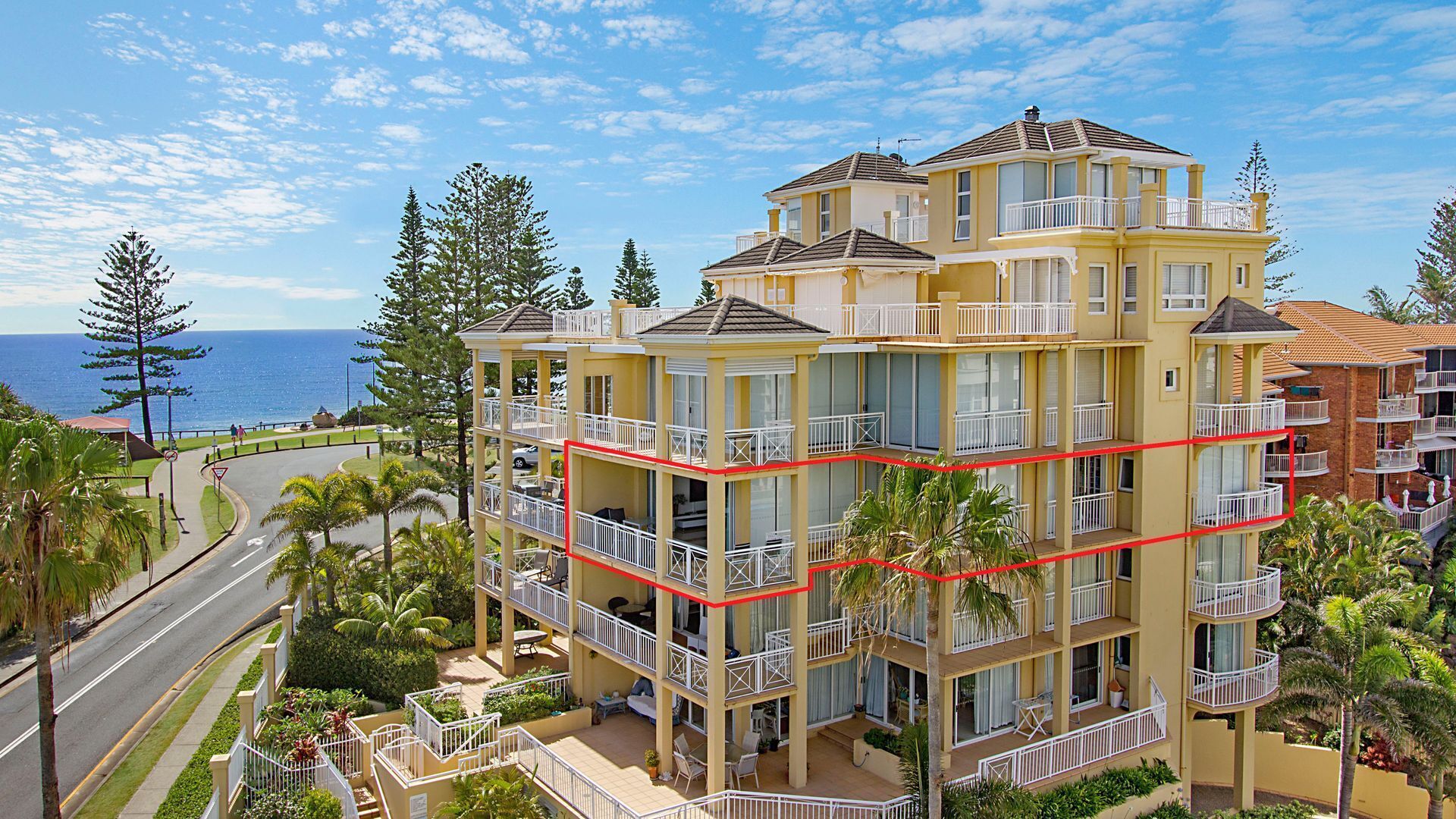 Orion 6 - Beachfront Rainbow Bay - All Linen Supplied - Min. 3 Night Stays! — image 23