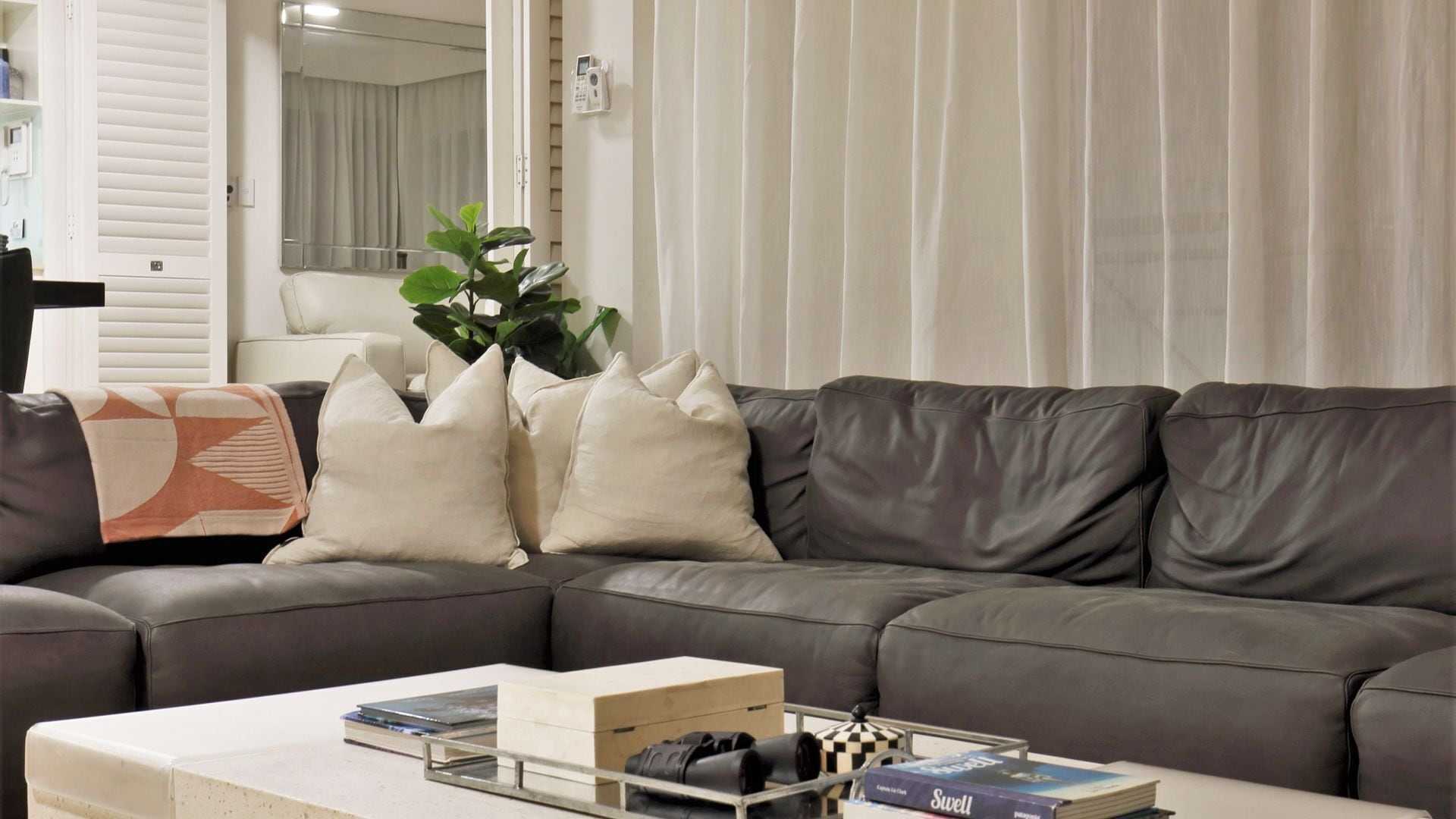 Orion 6 - Beachfront Rainbow Bay - All Linen Supplied - Min. 3 Night Stays! — image 10