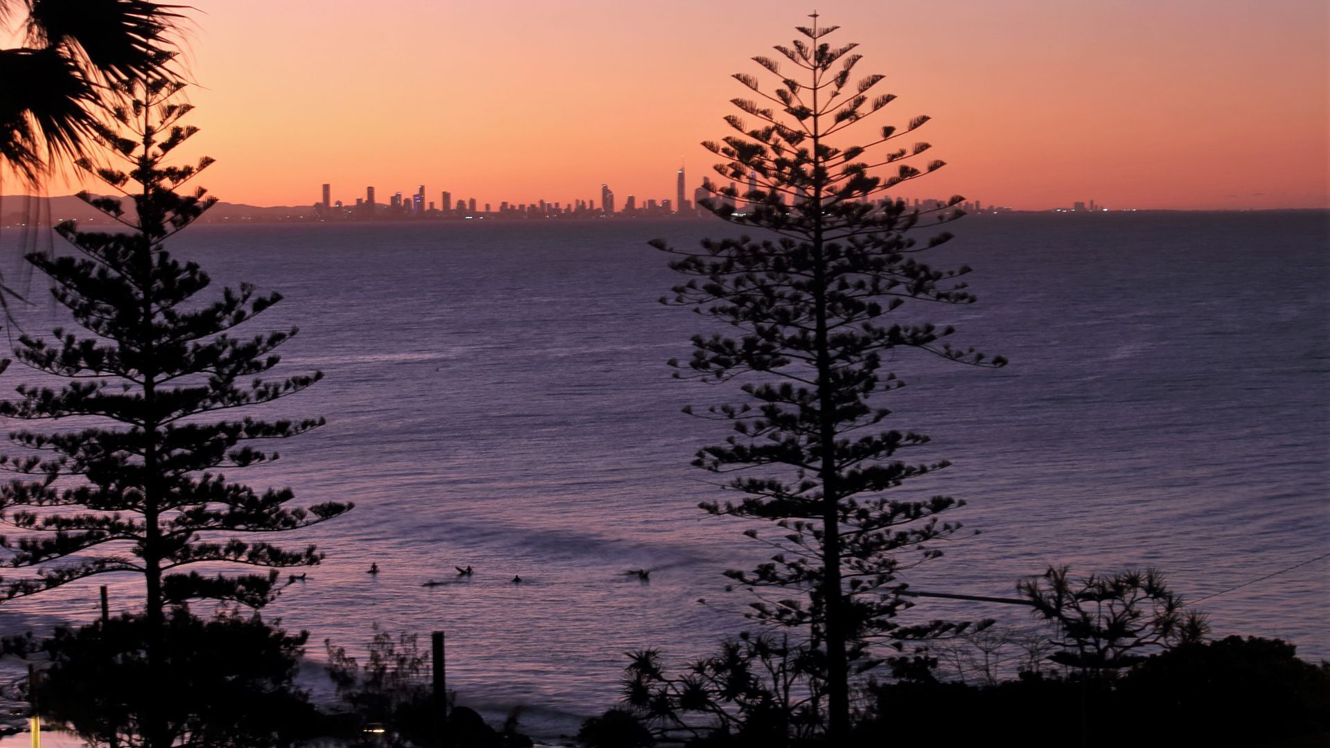 Orion 6 - Beachfront Rainbow Bay - All Linen Supplied - Min. 3 Night Stays! — image 27