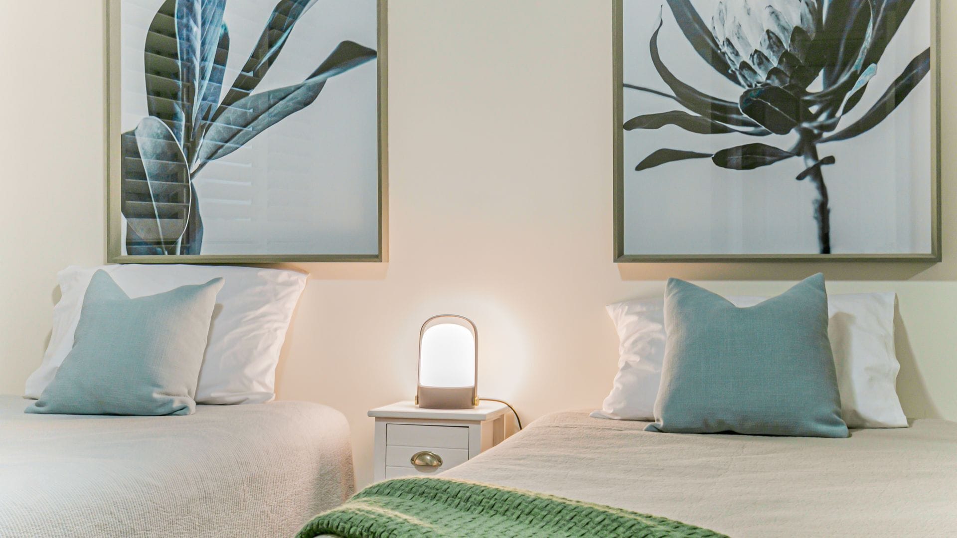 Orion 6 - Beachfront Rainbow Bay - All Linen Supplied - Min. 3 Night Stays! — image 19