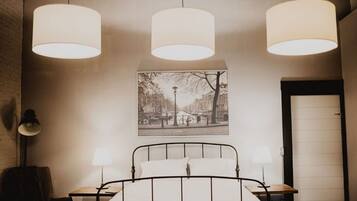 1 多间卧室、WiFi、床单