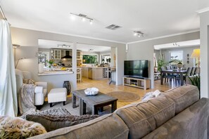 Fernseher, Netflix, Streaming-Dienste