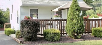 Baseball Property Sleeps 20 Great for Teams