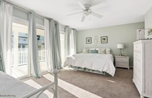 5 bedrooms, iron/ironing board, WiFi