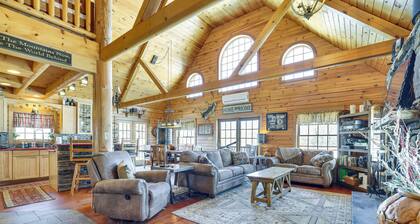 Quiet Snow Estate Retreat in the Poconos