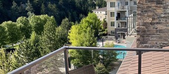 Luxurious Modern 2/Bedroom 2/Bath Condo At Pinnacle Pointe Resort