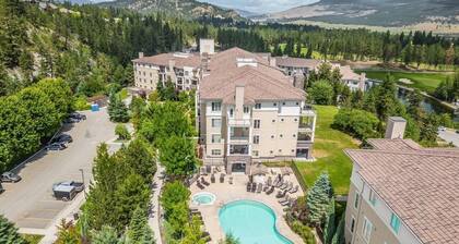 Pool-View condo at Pinnacle Pointe Resort-Sleeps 6