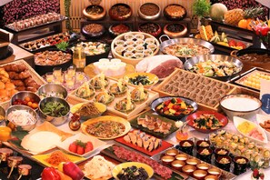 Bữa sáng buffet hàng ngày với phụ phí nhỏ 