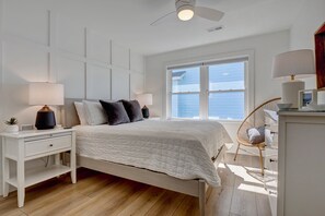 4 bedrooms, desk, iron/ironing board, free WiFi