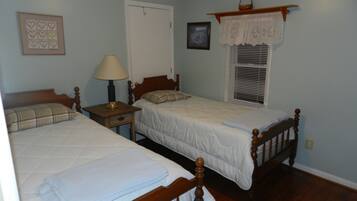 2 bedrooms, free WiFi, bed sheets, wheelchair access