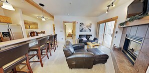 Smart TV, fireplace, offices, computer monitors