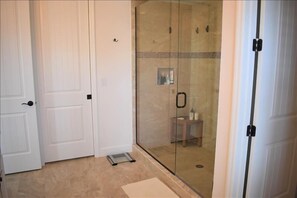 Nicht klassifiziertes Bild, 2 von 26, Schaltfläche