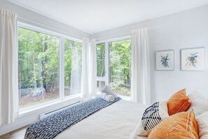 4 Schlafzimmer, Schreibtisch, Bügeleisen/Bügelbrett, Reisekinderbett