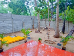 Property grounds - The Well's Serenity Beach house (Beachside Guest house) (TN)