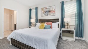8 chambres, fer et planche à repasser, Wi-Fi gratuit, draps fournis