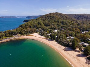 Beach nearby, sun-loungers - Beach Vintage - the quintessential 1960's beach house just 150m from Pearl Beach (Pearl Beach)