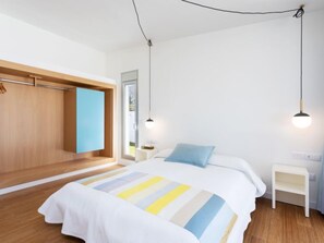 3 chambres, bureau, fer et planche à repasser, Wi-Fi