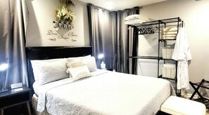 2 habitaciones, escritorio, tabla de planchar con plancha y wifi gratis