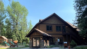 House (PT1) | Exterior - PT1 (Whitefish)