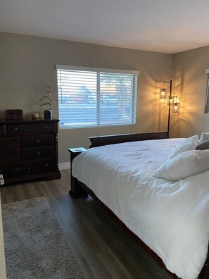 2 habitaciones, tabla de planchar con plancha y wifi gratis