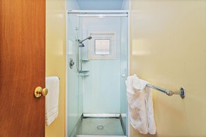 Bathtub, hair dryer