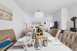 Dining - Sea & Sand - Semi-detached house, infrared sauna, whirlpool, fireplace, terrace (Olpenitz)