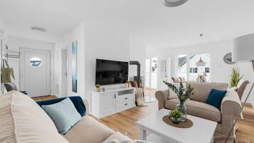 TV, peis og bordtennis