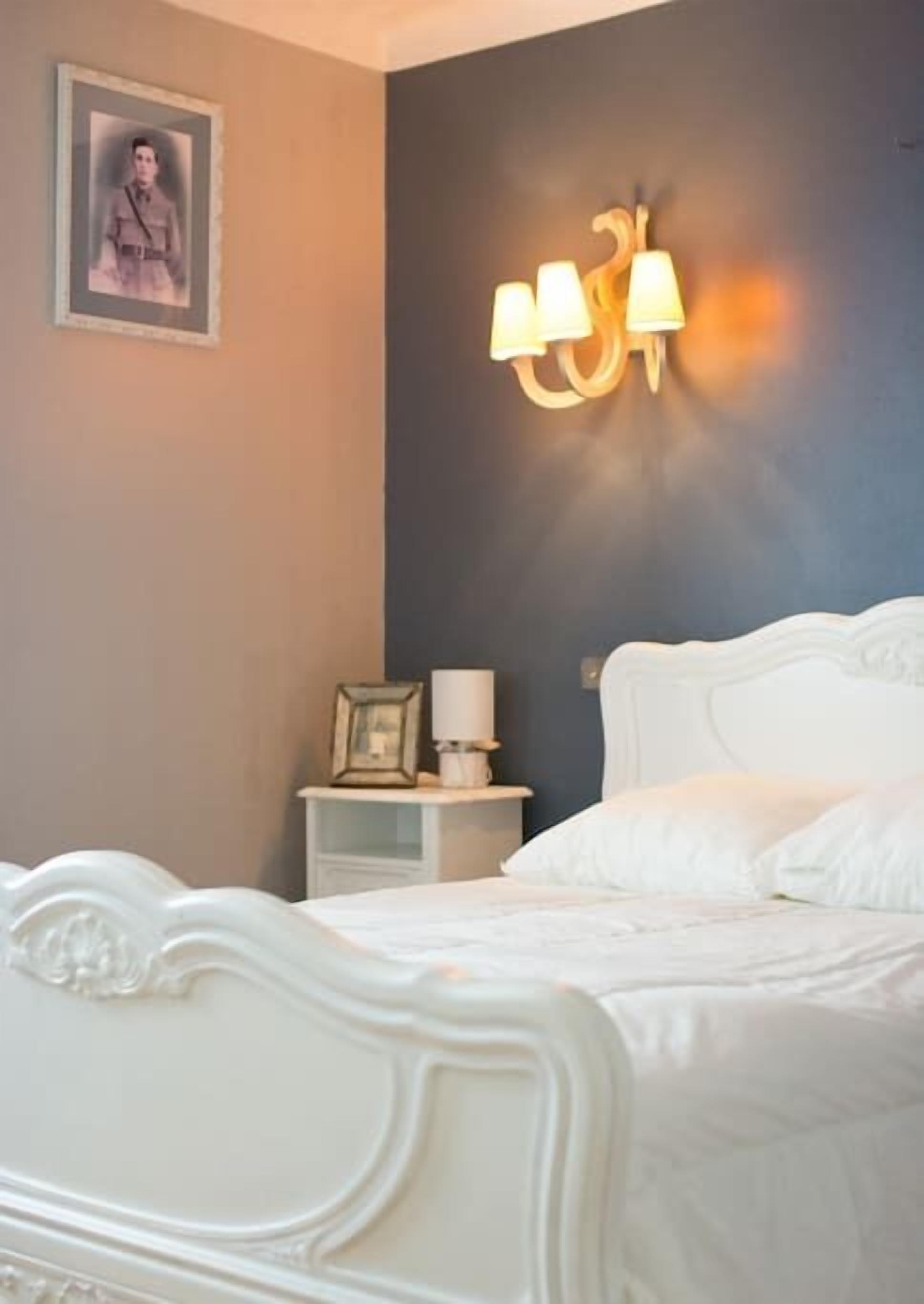 2 bedrooms, iron/ironing board, travel crib, WiFi