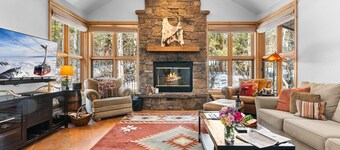 RMR: Moose Creek 17 Condo in Teton Village