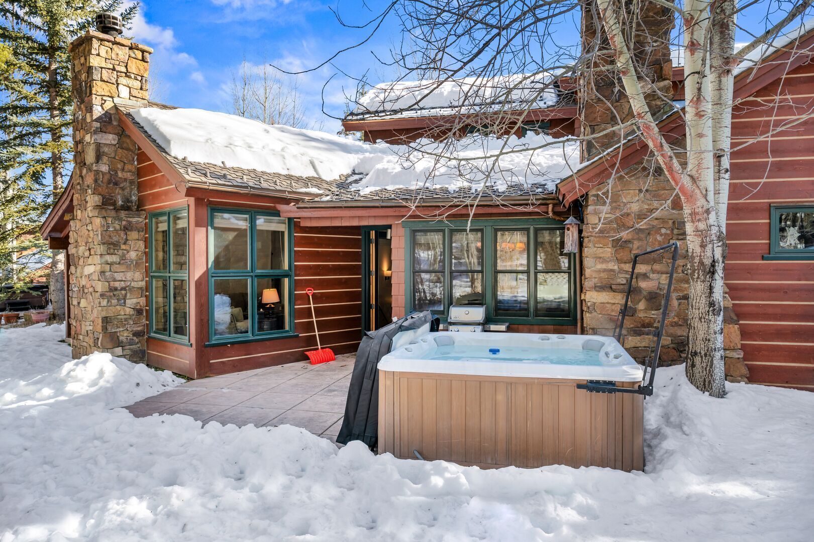 Bain à remous extérieur