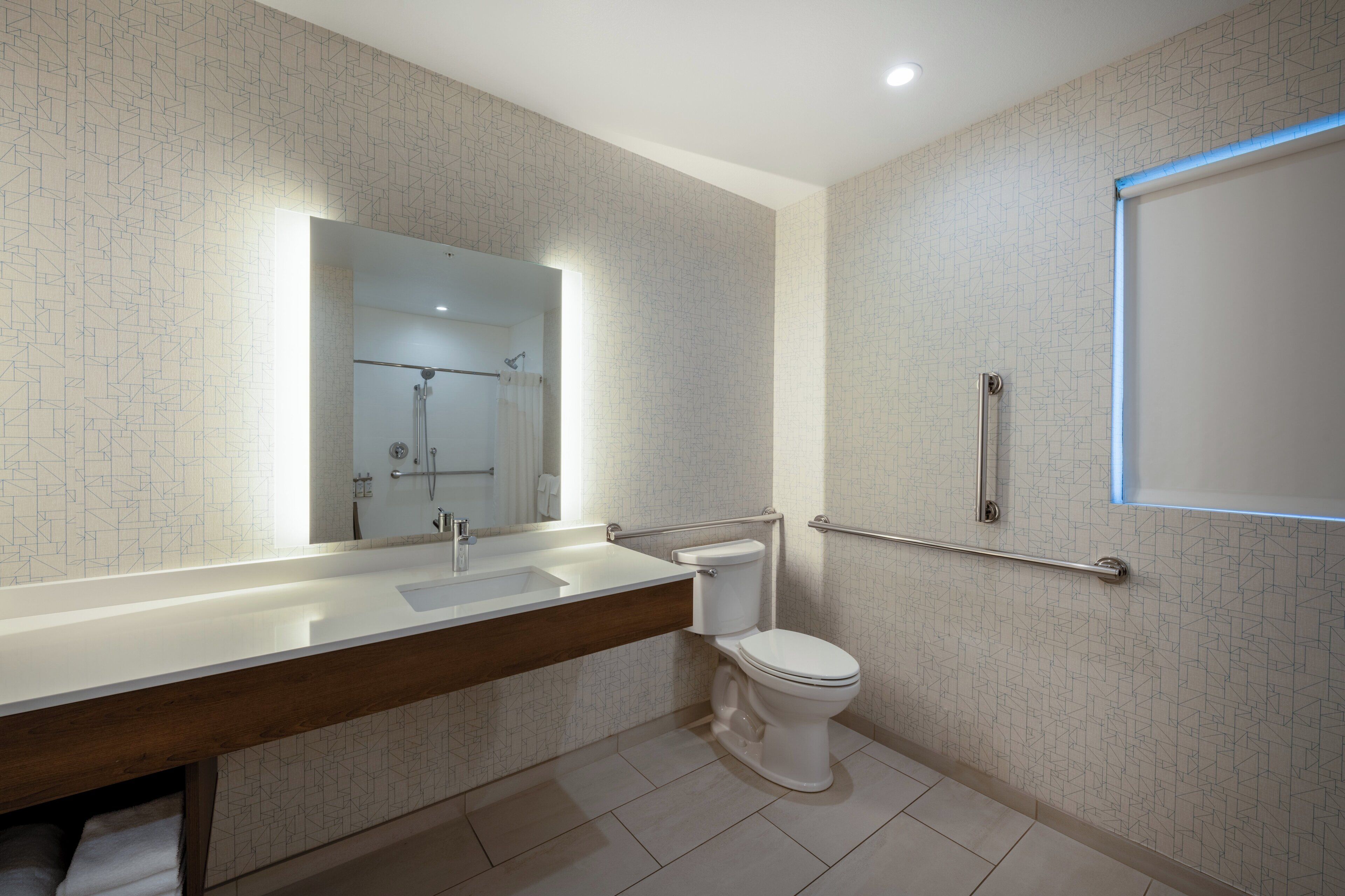 1 bedroom, free cots/infant beds, free wifi, bed sheets